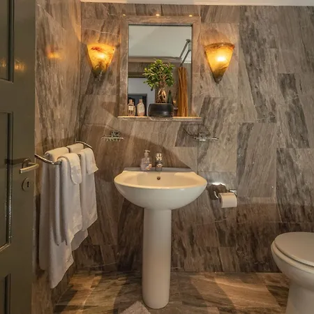 Anthos Caldera 公寓 *